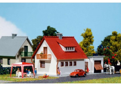 Casa de locuit cu garaj - N Faller 232531 